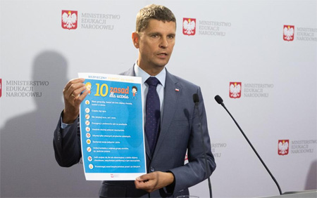 Jak organizować kształcenie w&nbsp;czasie epidemii – zalecenia dla dyrektorów szkół