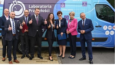 Szesnaście Mobilnych Laboratoriów Przyszłości rusza w&nbsp;Polskę