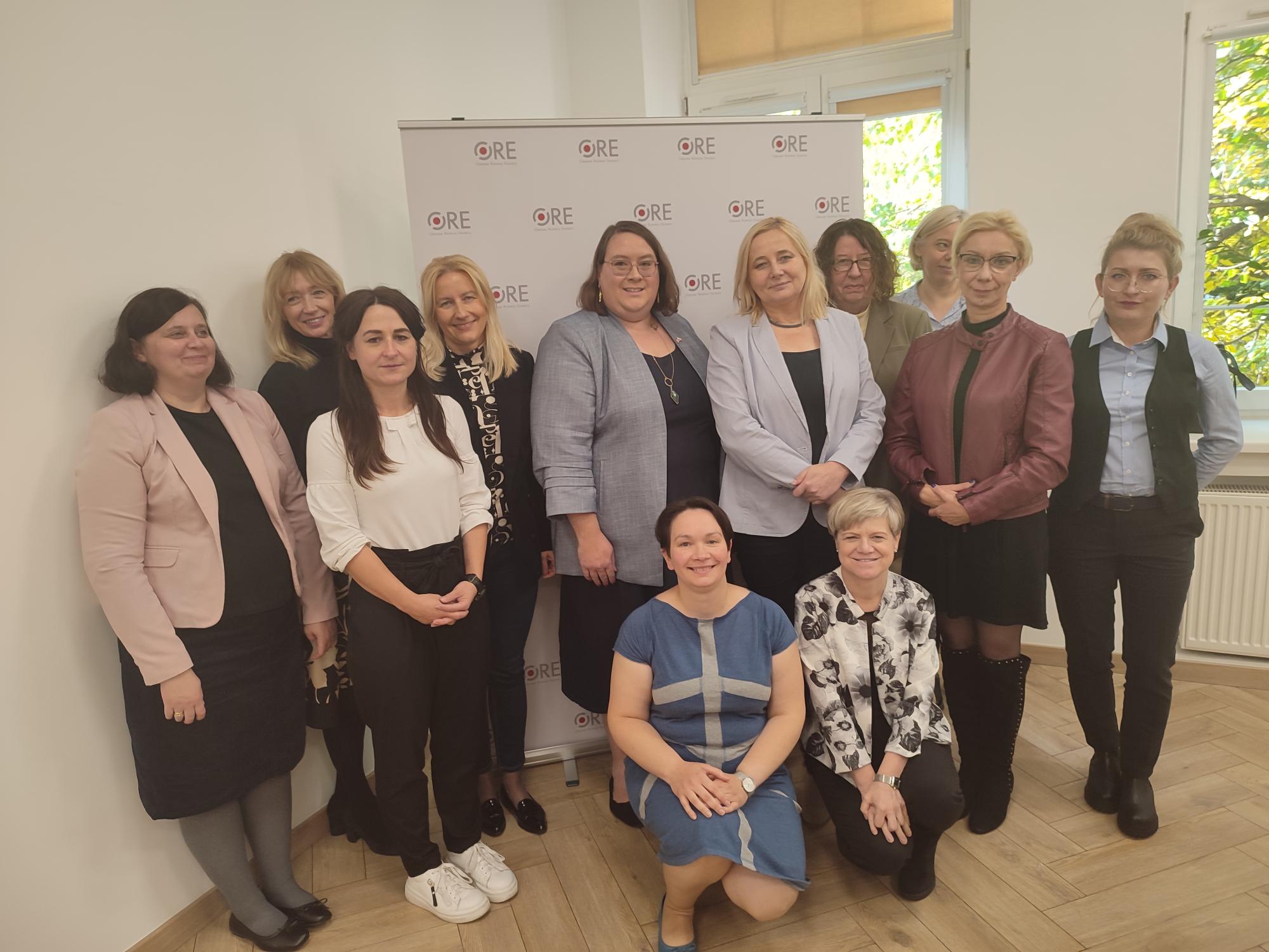 Nauczyciel w&nbsp;świecie wielojęzycznym. Wizyta przedstawicieli władz edukacyjnych stanu Illinois, USA