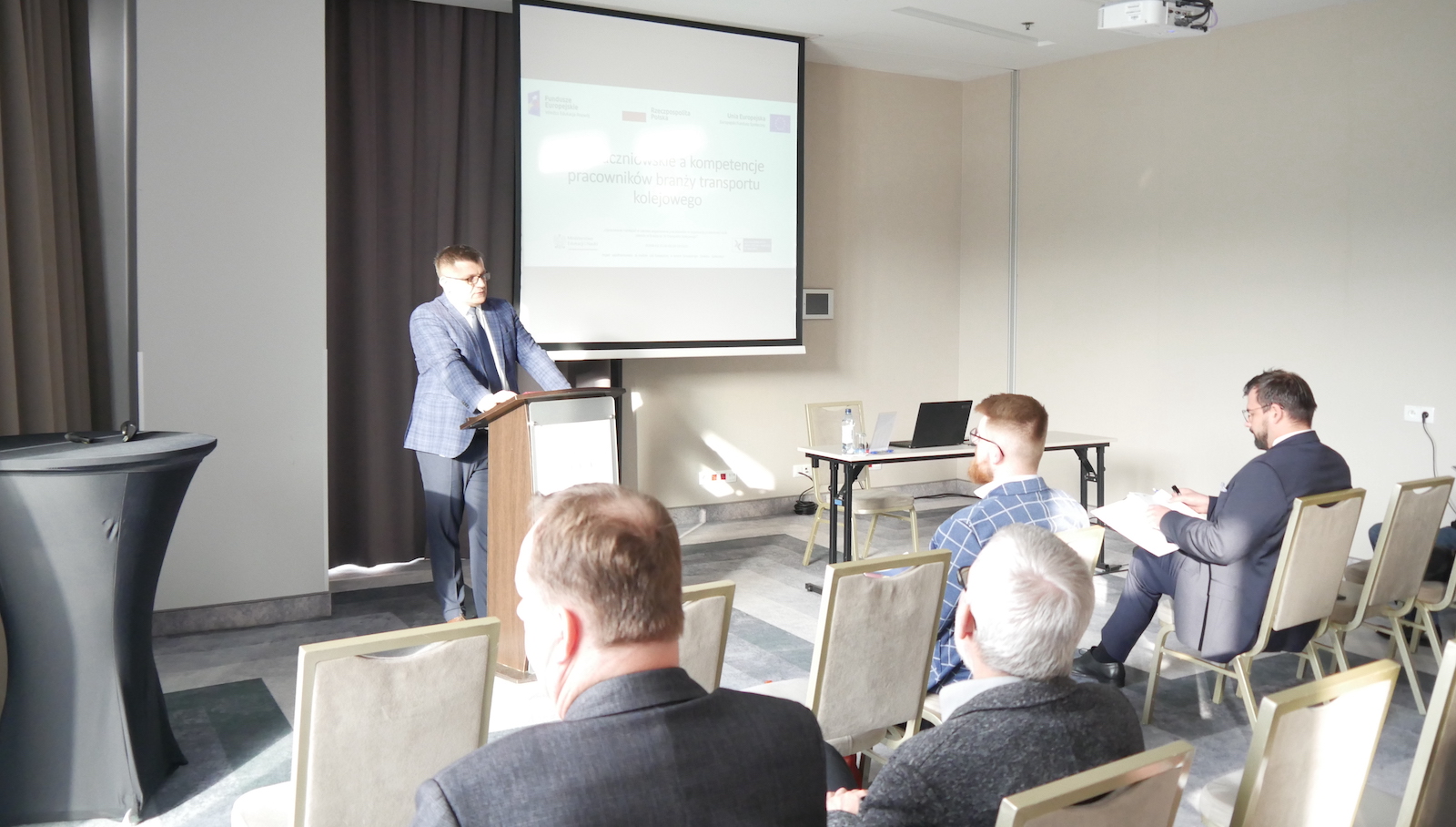 Seminarium „Staże uczniowskie a&nbsp;kompetencje pracowników branży transportu kolejowego”