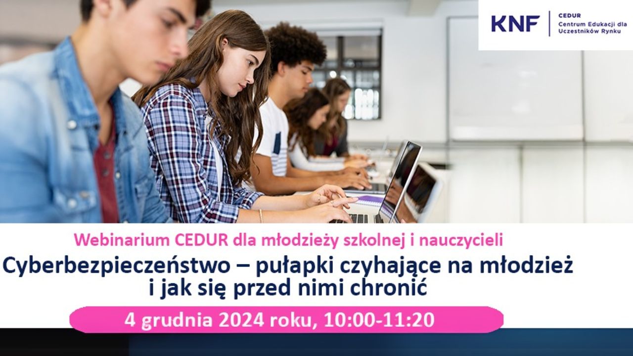 Młodzież siedząca przy laptopach na plakacie webinarium CEDUR dot. cyberbezpieczeństwa.