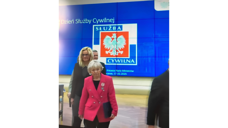 Pani Alina Sarnecka (Kierownik Wydziału – Centrum Koordynującego Specjalistyczne Centra Wspierania Edukacji Włączającej)