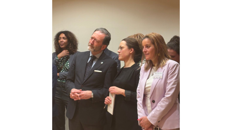 Jego Ekscelencja Ambasador Niemiec w Polsce Pan Viktor Elbling wraz z pracownikami Ambasady i ZfA