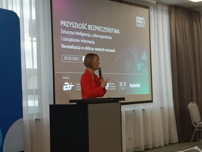 Powitanie uczestników przez prezes PKN Ewę Zielińską