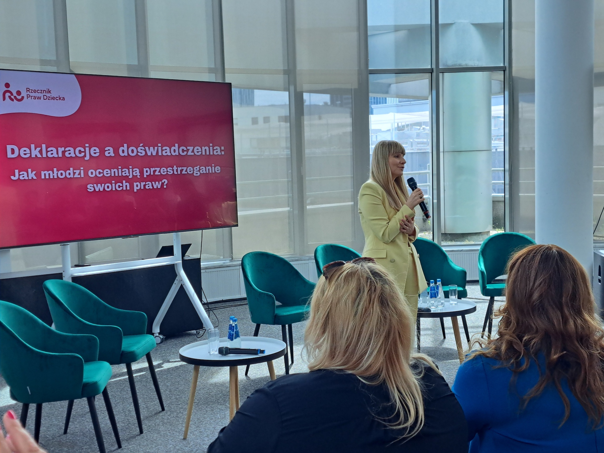 Konferencja „Deklaracje a doświadczenia: Jak młodzi oceniają przestrzeganie swoich praw?”