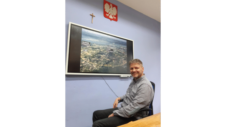 Łukasz Pater - nauczyciel fizyki w Zespole Szkół Ponadpodstawowych w Grodkowie