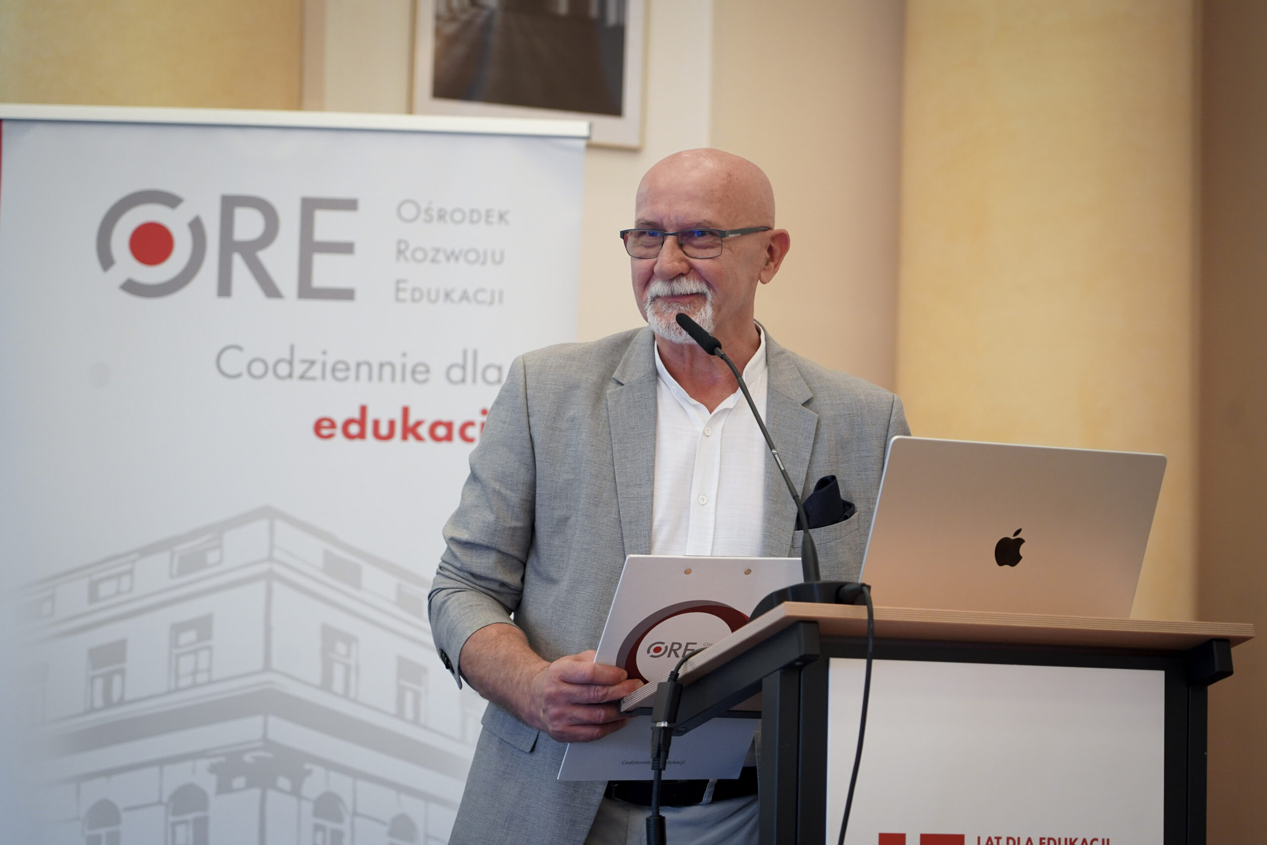 Spotkanie „Uwarunkowania edukacji dwujęzycznej dzieci i&nbsp;uczniów niesłyszących oraz&nbsp;słabosłyszących”