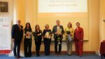 Kilku pracowników ORE odznaczonych Medalem Komisji Edukacji Narodowej w towarzystwie wiceministry edukacji Katarzyny Lubnauer i dyrektora ORE Andrzeja Suchenka