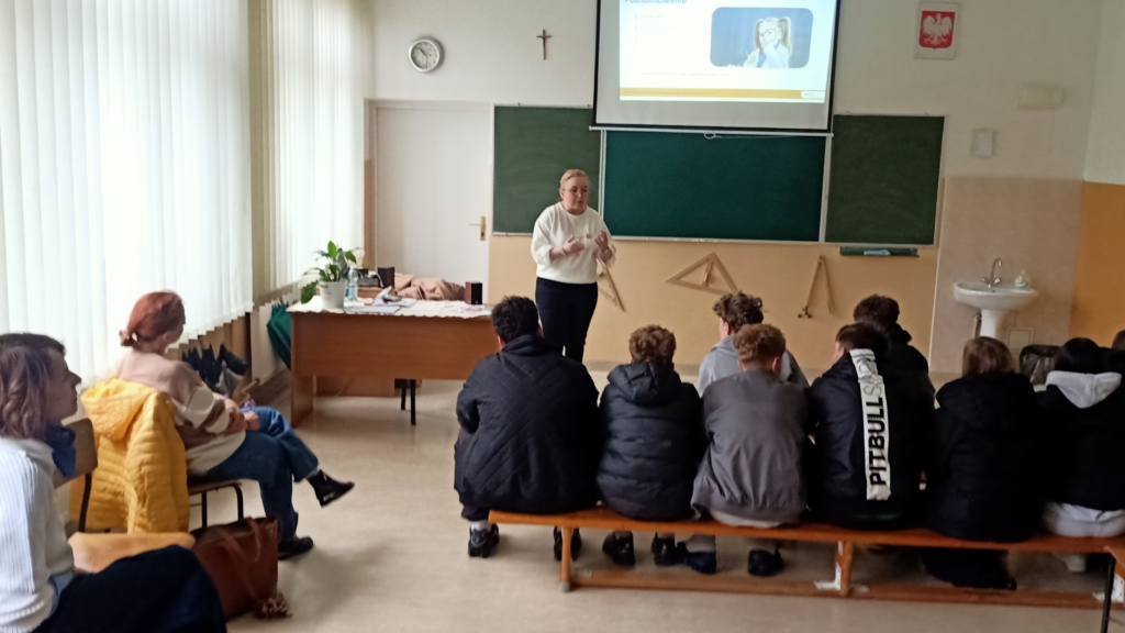 Stoisko jednej z siedleckich szkół ponadpodstawowych