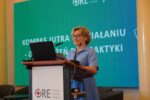 Prowadząca konferencję Iwona Chorek z Wydziału Promocji Zdrowia, Profilaktyki i Wychowania ORE
