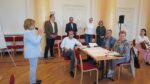Powitanie uczestników przez kierownik Wydziału Kształcenia Ogólnego i Kompetencji Cyfrowych ORE Marzenę Murawską, od lewej stoją: prof. Maciej Fic, dyrektor ORE Mariusz Biniewski, starszy specjalista WKOKC Beata Kotarba, wicedyrektor ORE Małgorzata Szeja