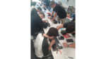 Uczniowie klas 7 podczas warsztatów praktycznych w zawodzie elektronika