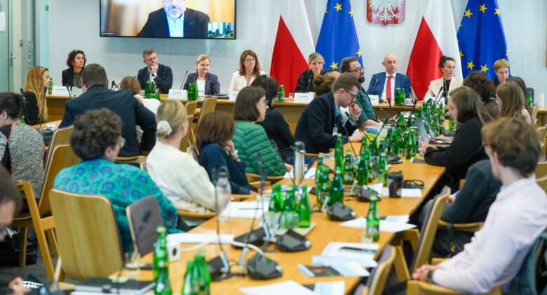 Raport „Internet dzieci 2026”