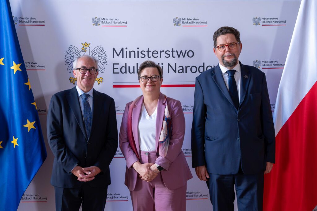 Podpisanie porozumienia między MEN a CERN / fot. MEN