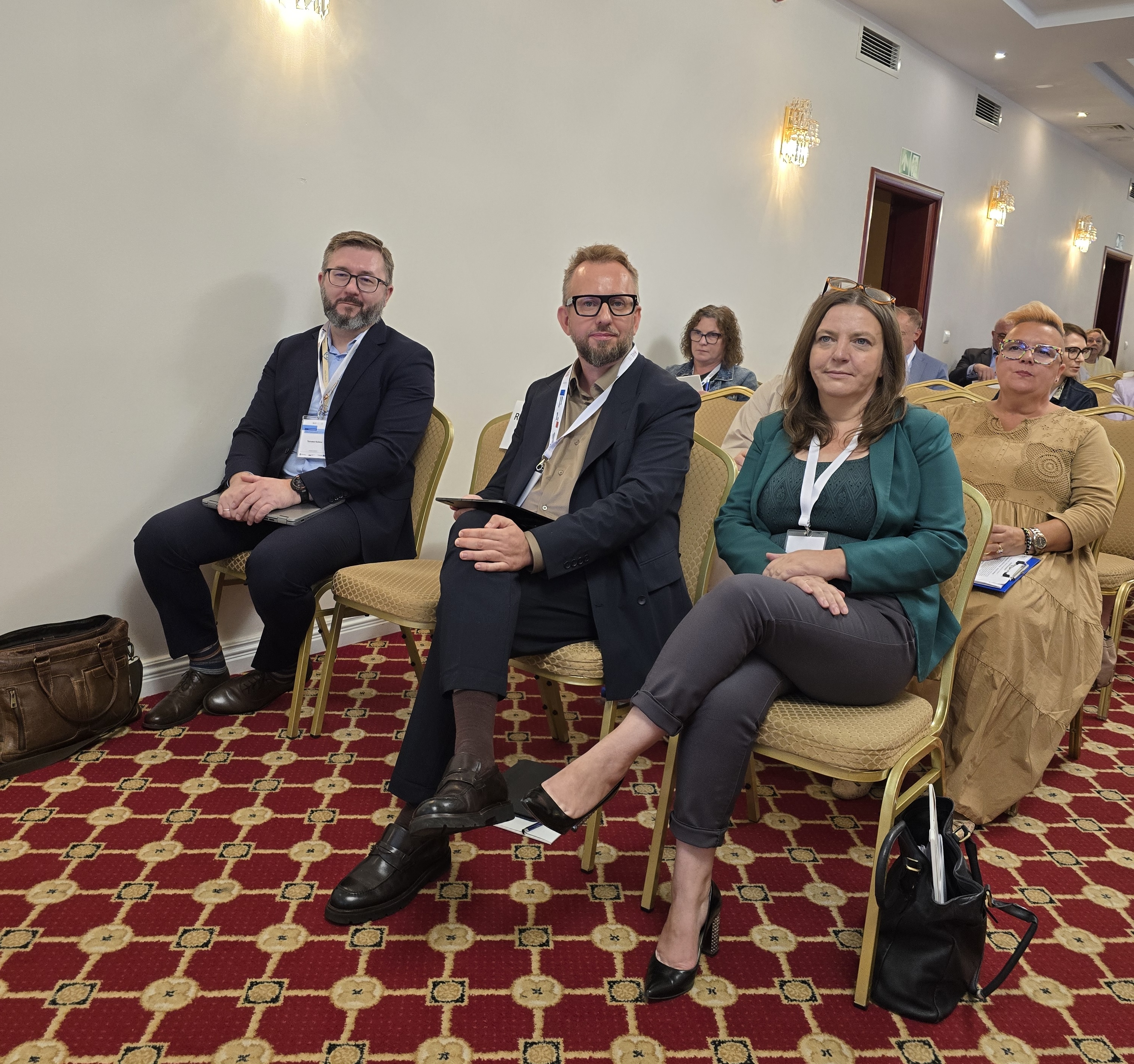 Podsumowanie konferencji „Rola samorządów w cyfryzacji edukacji – od wizji do realizacji”