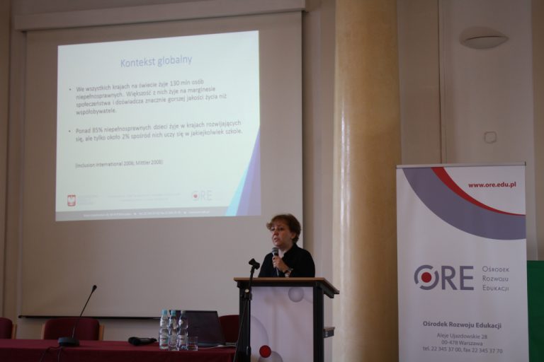 Wykład dr Agnieszka Olechowskiej z Akademii Pedagogiki Specjalnej